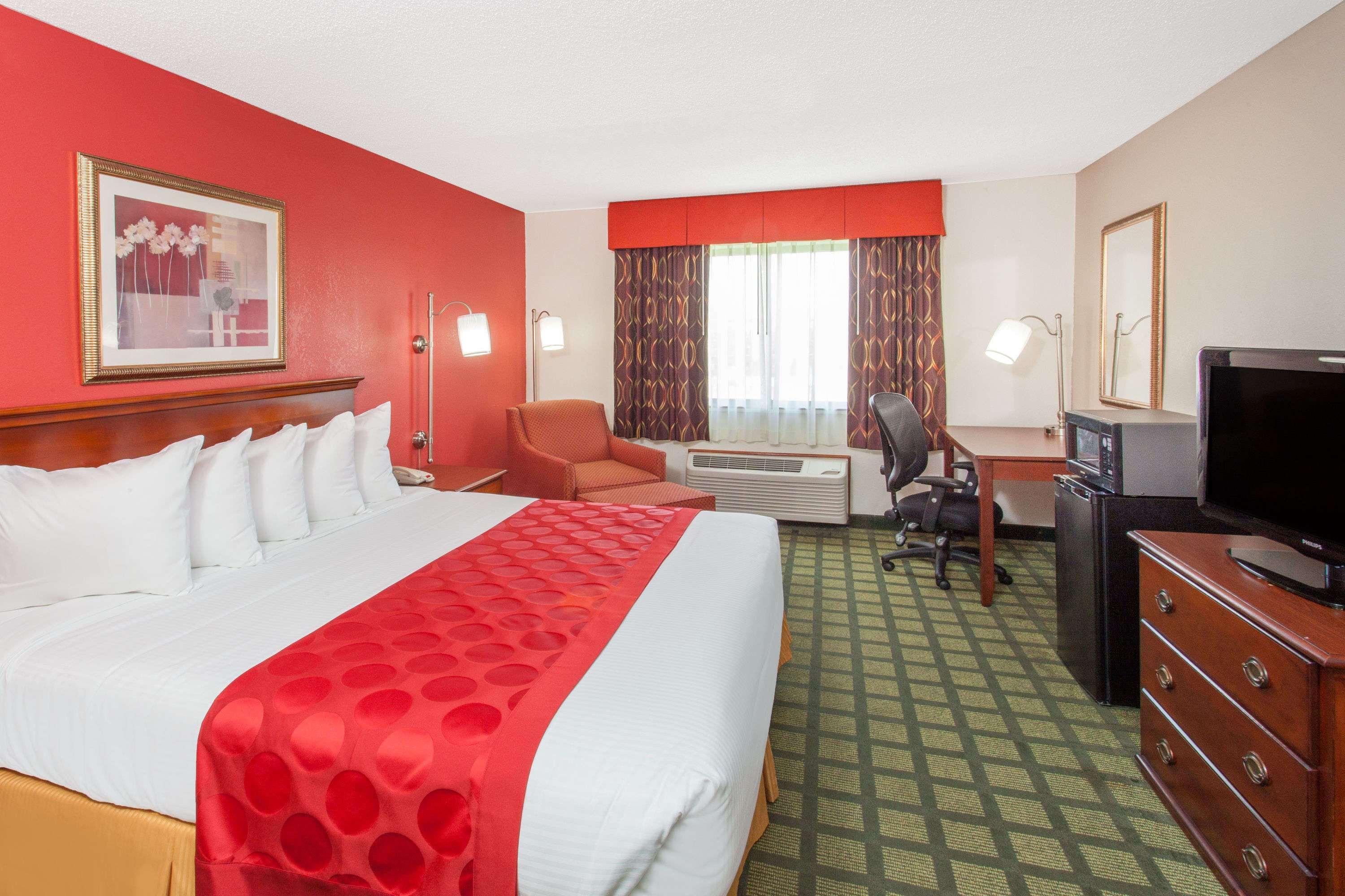 Ramada Limited Decatur Hotell Forsyth Exteriör bild