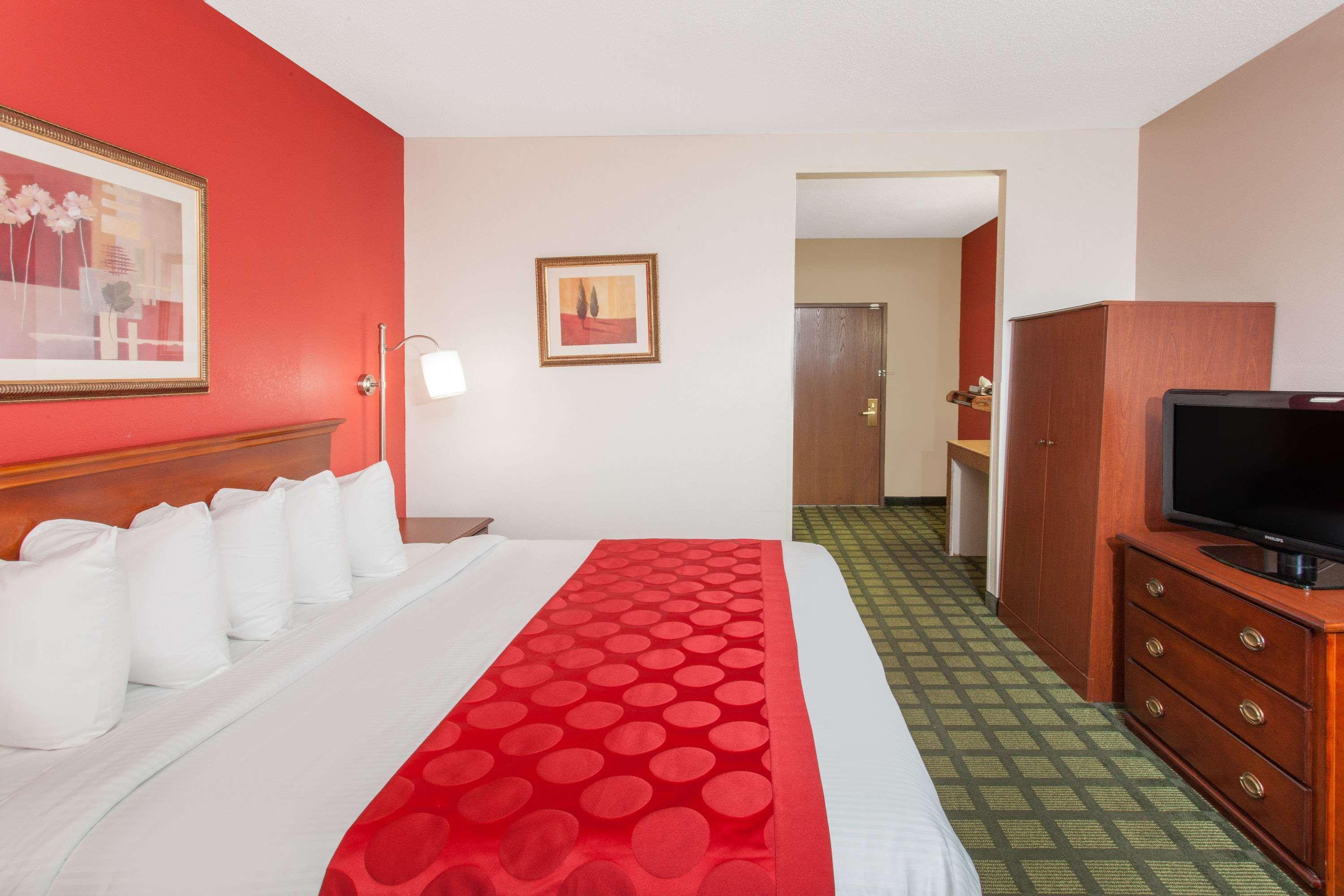 Ramada Limited Decatur Hotell Forsyth Exteriör bild