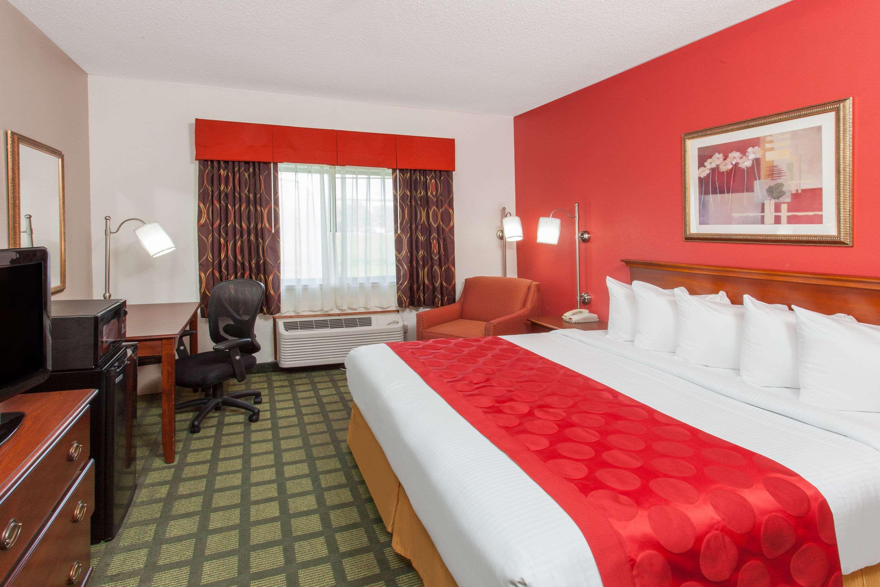 Ramada Limited Decatur Hotell Forsyth Exteriör bild