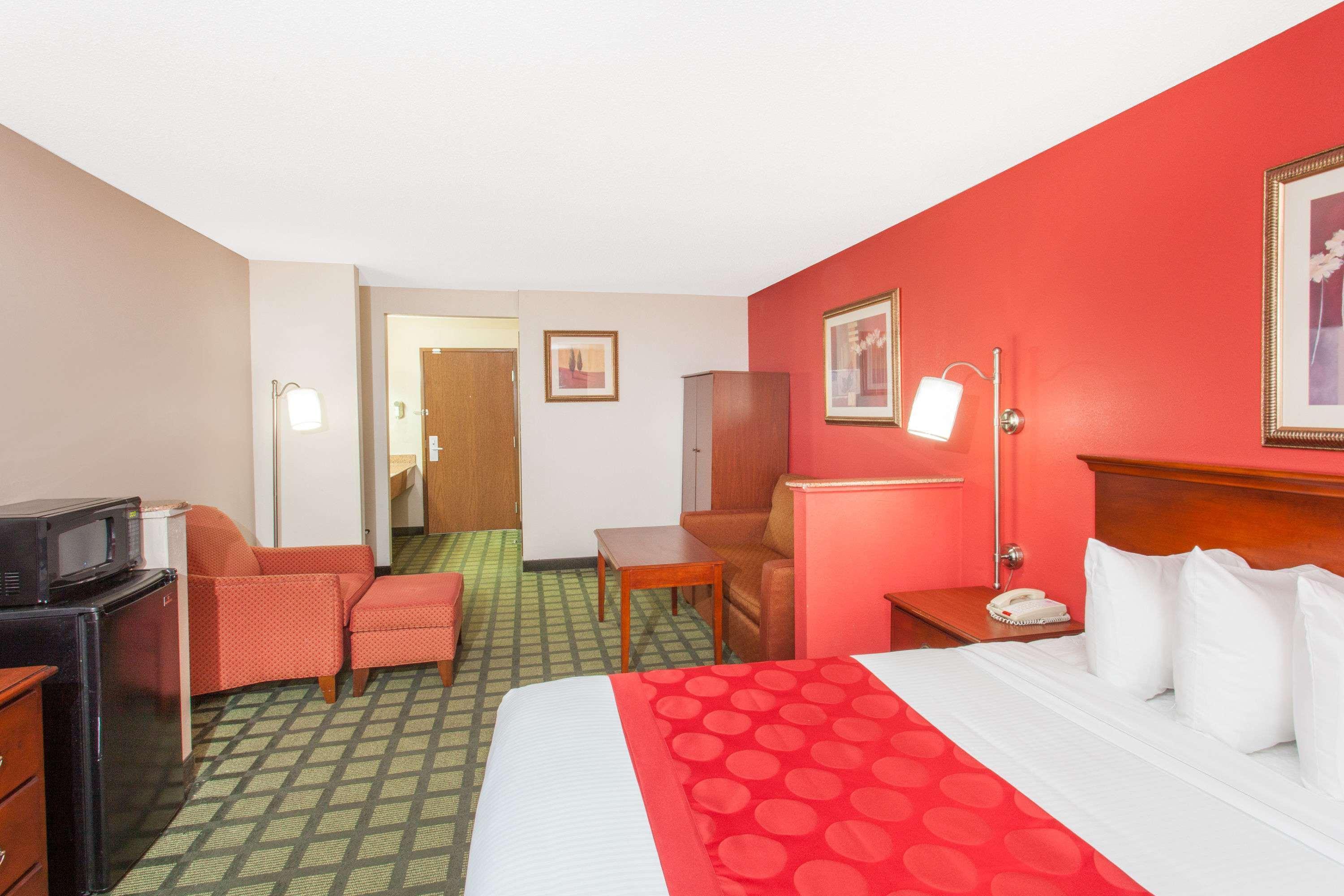 Ramada Limited Decatur Hotell Forsyth Exteriör bild