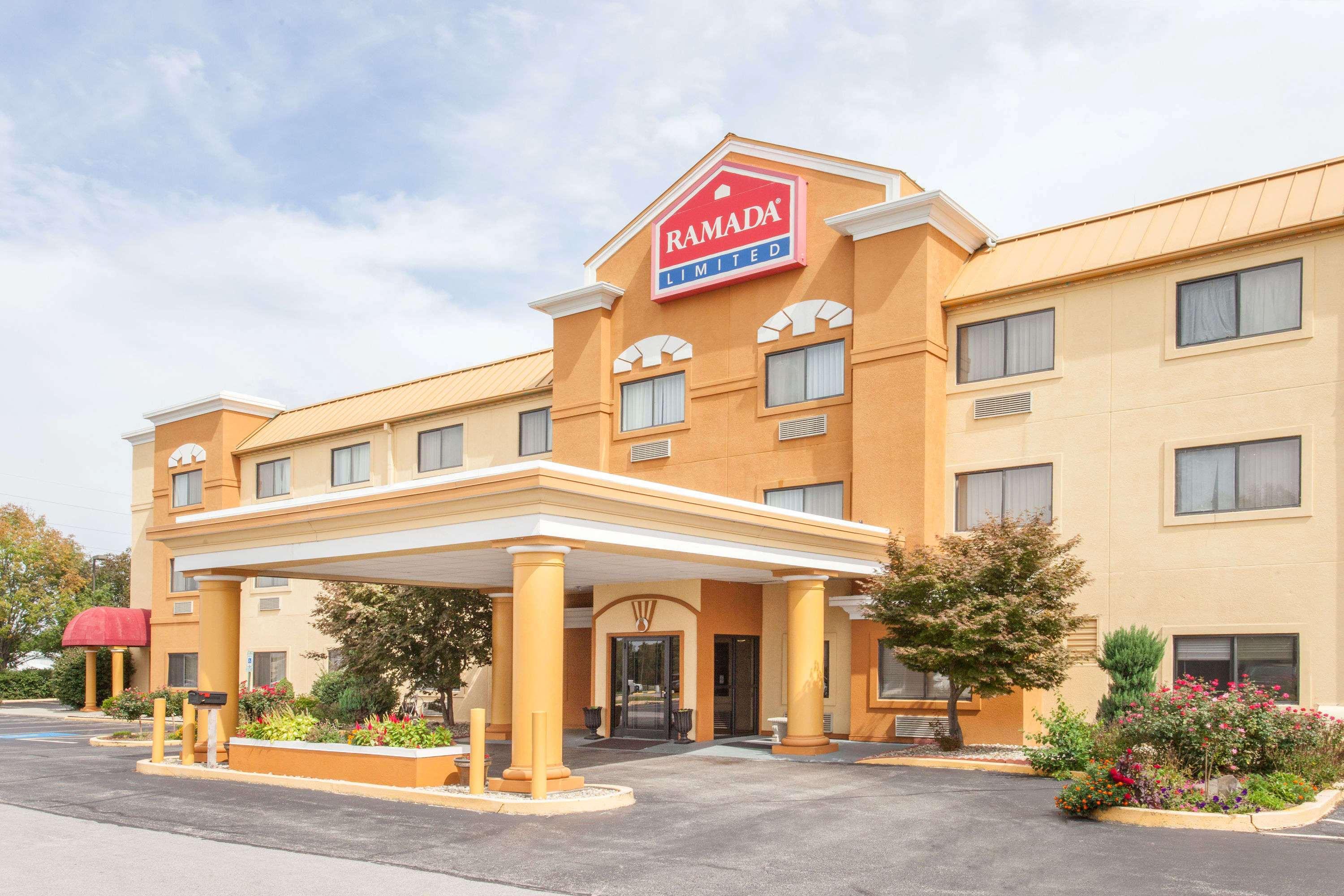 Ramada Limited Decatur Hotell Forsyth Exteriör bild