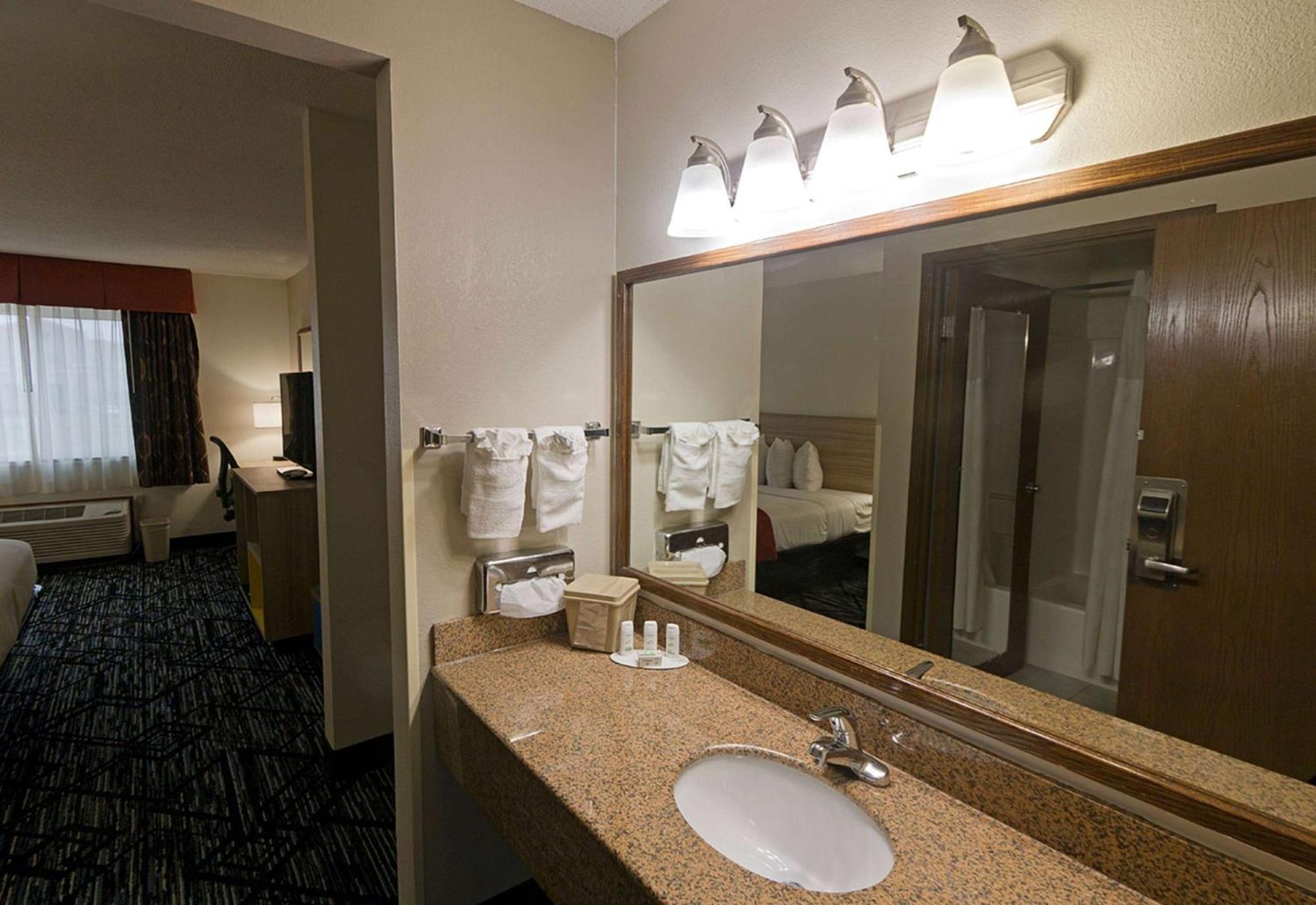 Ramada Limited Decatur Hotell Forsyth Exteriör bild